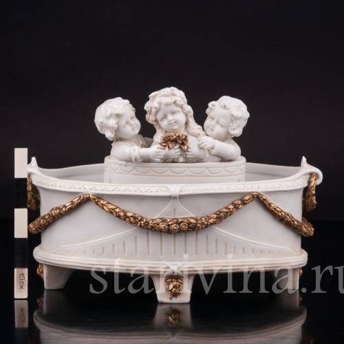 Фарфоровая Ароматница с путти, E. A. Muller, Германия, 1890-1927 гг.