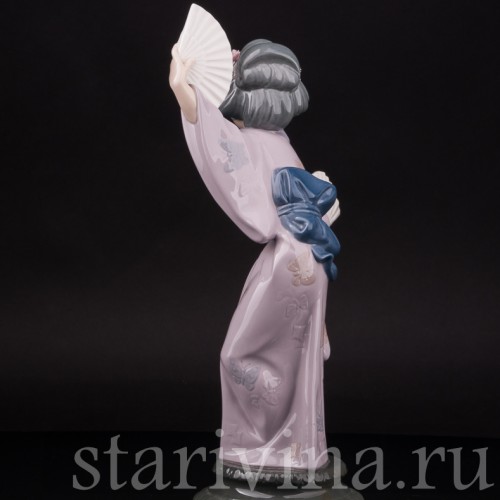 Фарфоровая фигурка девушки Гейша, танец с веерами, Lladro, Испания, 1978 год.