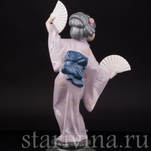 Фарфоровая фигурка девушки Гейша, танец с веерами, Lladro, Испания, 1978 год.
