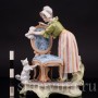 Фарфоровая статуэтка Горничная с кошкой, Volkstedt, Германия, кон. 19 в.