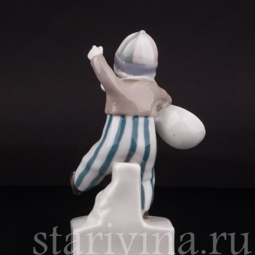 Фигурка мальчика из фарфора Маленький музыкант, Goebel, Германия, нач. 20 в.