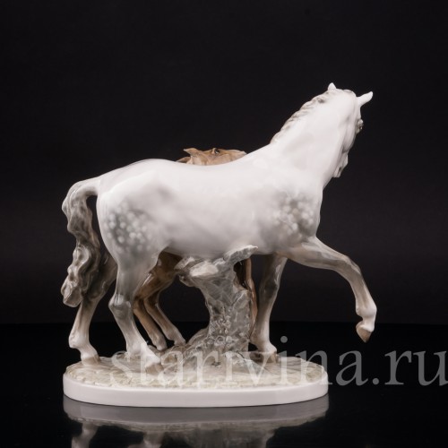 Фарфоровая фигурка Лошадь с жеребёнком, Hutschenreuther, Германия, сер. 20 в.