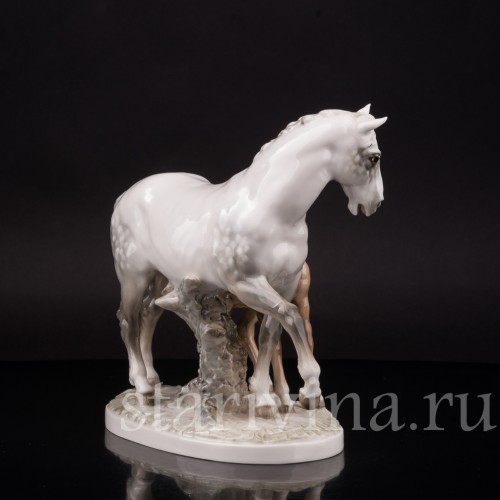Фарфоровая фигурка Лошадь с жеребёнком, Hutschenreuther, Германия, сер. 20 в.