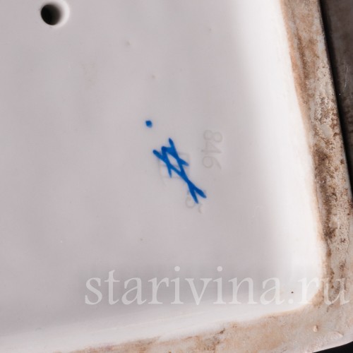 Фарфоровая фигурка девушки Спящая Луиза, Royal Wien, Австрия, 1846 год.