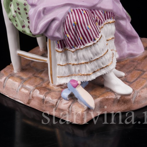 Фарфоровая фигурка девушки Спящая Луиза, Royal Wien, Австрия, 1846 год.