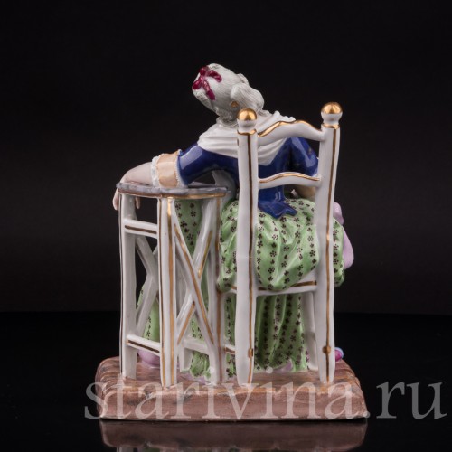 Фарфоровая фигурка девушки Спящая Луиза, Royal Wien, Австрия, 1846 год.