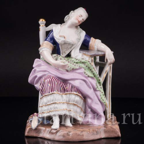 Фарфоровая фигурка девушки Спящая Луиза, Royal Wien, Австрия, 1846 год.
