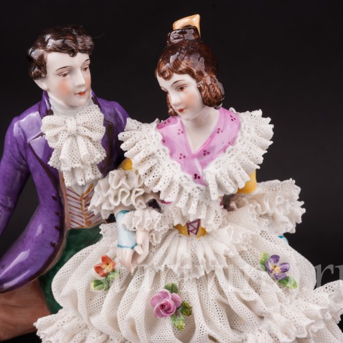 Фарфоровая статуэтка Пара на прогулке, кружевная, Muller & Co, Германия, перв. пол. 20 в.
