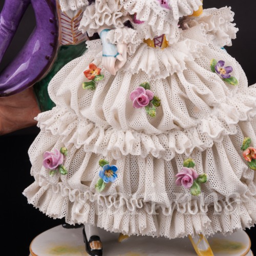 Фарфоровая статуэтка Пара на прогулке, кружевная, Muller & Co, Германия, перв. пол. 20 в.