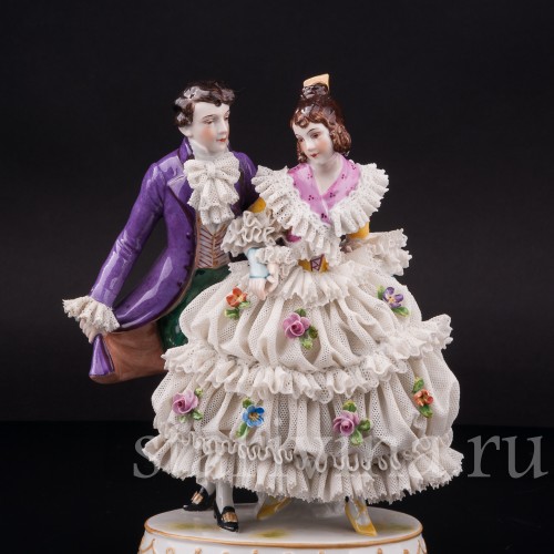 Фарфоровая статуэтка Пара на прогулке, кружевная, Muller & Co, Германия, перв. пол. 20 в.