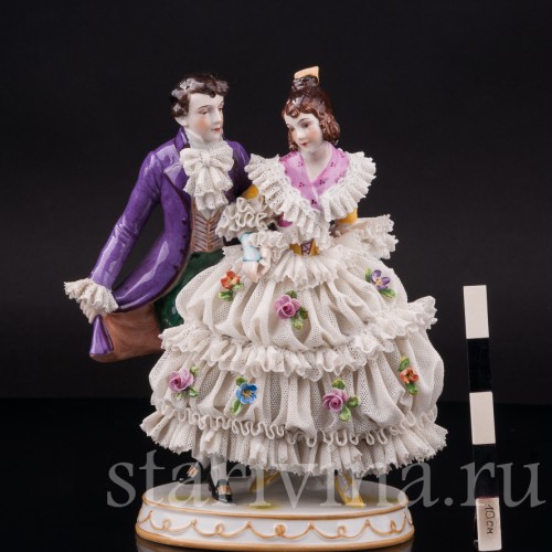 Фарфоровая статуэтка Пара на прогулке, кружевная, Muller & Co, Германия, перв. пол. 20 в.