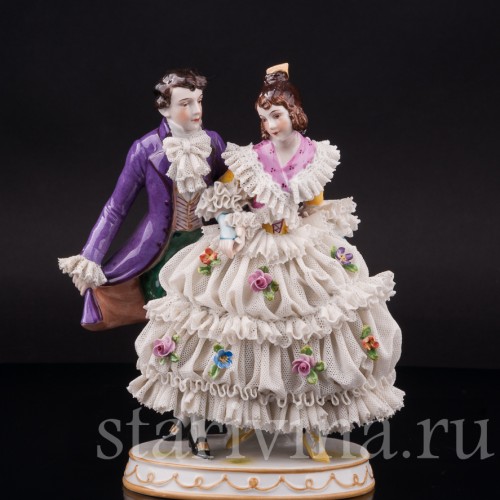 Фарфоровая статуэтка Пара на прогулке, кружевная, Muller & Co, Германия, перв. пол. 20 в.