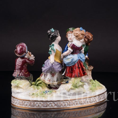 Фарфоровая композиция Играющие дети, Volkstedt, Германия, кон. 19 - нач. 20 вв.