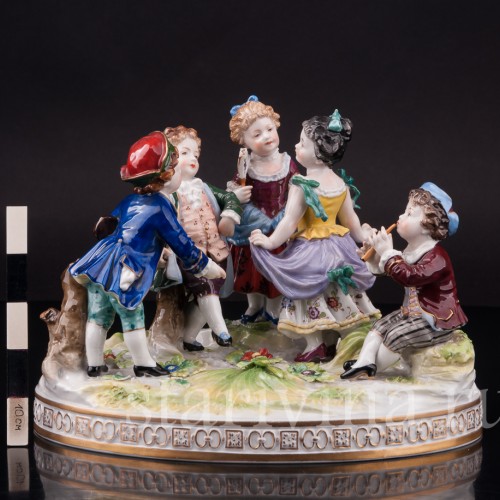 Фарфоровая композиция Играющие дети, Volkstedt, Германия, кон. 19 - нач. 20 вв.