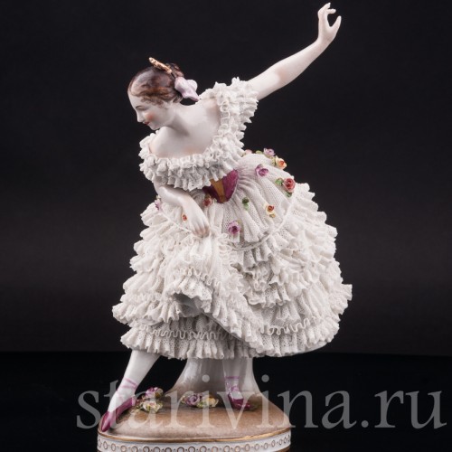 Фарфоровая статуэтка балерины Фанни Эльслер, кружевная, Volkstedt, Германия, до 1935 г.