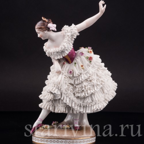 Фарфоровая статуэтка балерины Фанни Эльслер, кружевная, Volkstedt, Германия, до 1935 г.