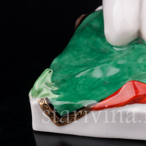 Фарфоровая статуэтка Девушка и лягушка, Galluba & Hofmann, Германия, 1905-1937 гг.