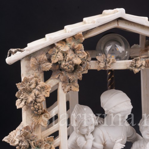 Фарфоровая лампа В беседке, E. A. Muller, Германия, кон. 19 - нач. 20 вв.