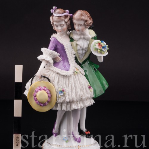 Фарфоровая статуэтка Пара на прогулке, кружевная, E. A. Muller, Германия, нач. 20 в.