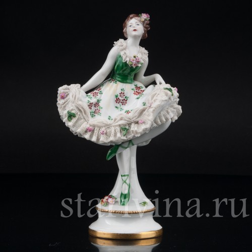 Фарфоровая статуэтка Балерина в зеленом платье, кружевная, Дрезден, Германия, нач. 20 в.