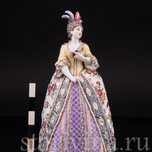 Фарфоровая статуэтка Дама с веером, колокольчик, Helena Wolfsohn, Германия, кон. 19 - нач. 20 вв.