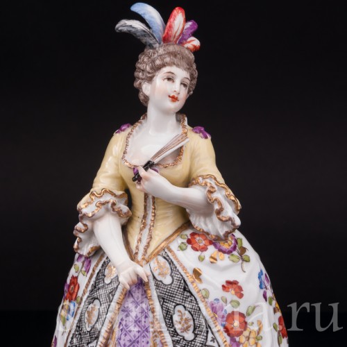 Фарфоровая статуэтка Дама с веером, колокольчик, Helena Wolfsohn, Германия, кон. 19 - нач. 20 вв.