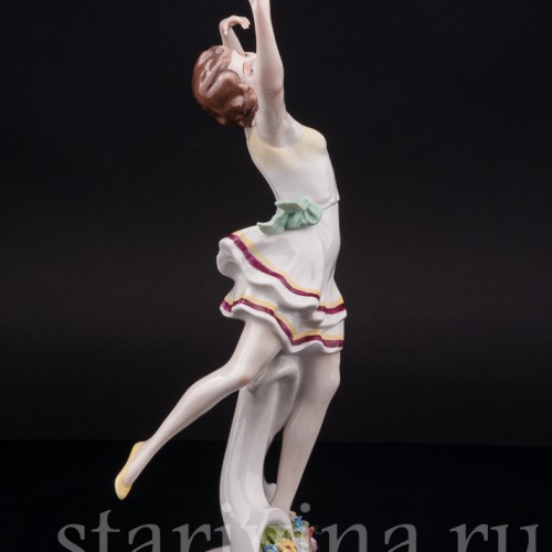 Фарфоровая статуэтка Танцующая девушка, Scheibe-Alsbach, Германия, перв. пол. 20 в.