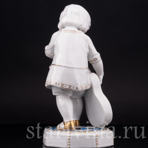 Фигурка из фарфора Мальчик с гитарой, Hertwig & Co, Германия, 1920-40 гг.