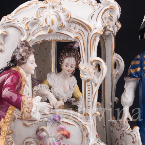 Композиция из фарфора Сцена у портшеза, кружевная, Volkstedt, Германия, нач. 20 в.