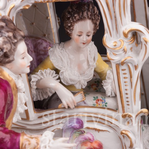 Композиция из фарфора Сцена у портшеза, кружевная, Volkstedt, Германия, нач. 20 в.