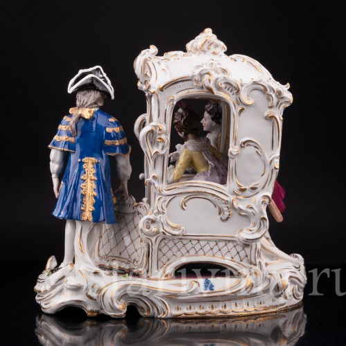 Композиция из фарфора Сцена у портшеза, кружевная, Volkstedt, Германия, нач. 20 в.