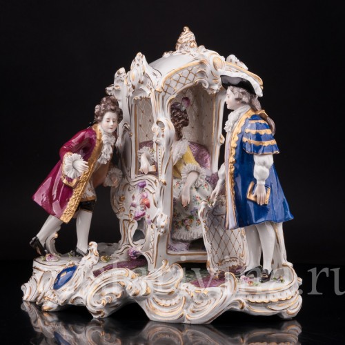 Композиция из фарфора Сцена у портшеза, кружевная, Volkstedt, Германия, нач. 20 в.