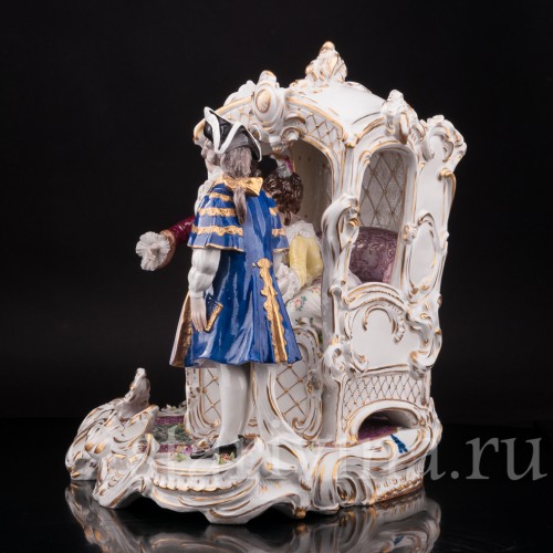 Композиция из фарфора Сцена у портшеза, кружевная, Volkstedt, Германия, нач. 20 в.