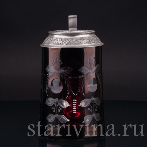 Старинная пивная кружка Отдыхающий воин, 1/2 л, Германия, вт. пол. 20 в.