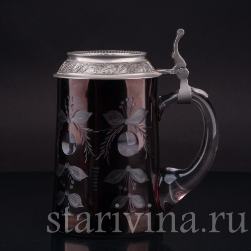 Старинная пивная кружка Отдыхающий воин, 1/2 л, Германия, вт. пол. 20 в.