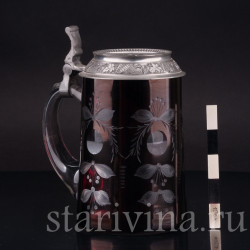 Старинная пивная кружка Отдыхающий воин, 1/2 л, Германия, вт. пол. 20 в.