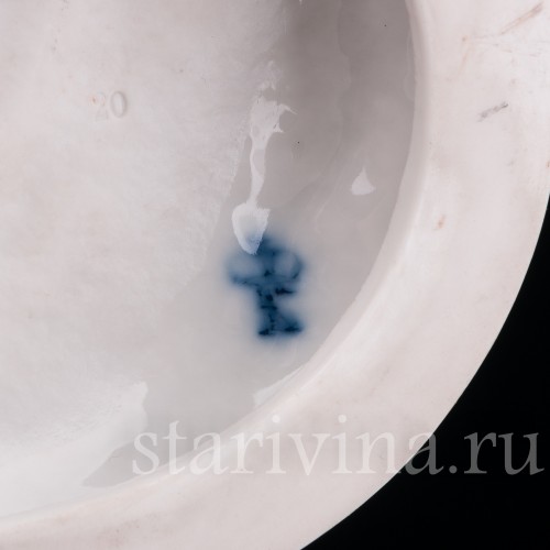 Композиция из фарфора Новая шляпка (играющие дети), Volkstedt, Германия, кон. 19 - нач. 20 вв.