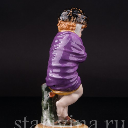 Фигурка из фарфора Аллегория зимы Muller & Co, Германия, нач. 20 в.