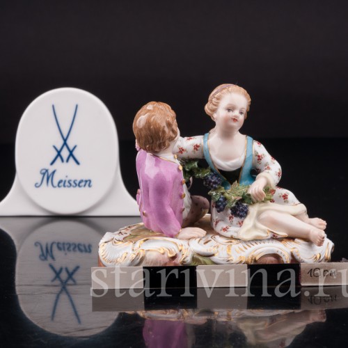 Фарфоровая фигурка Дети с виноградной лозой, аллегория осени, миниатюра, Meissen, Германия, сер. 19 - нач. 20 вв.