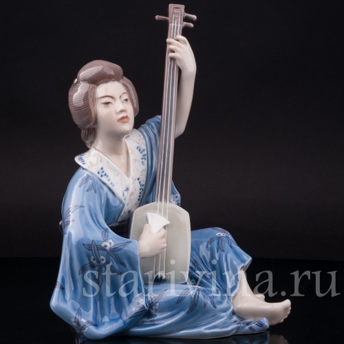 Фарфоровая фигурка Гейша играющая на инструменте, Dahl Jensen, Дания, сер. 20 в.