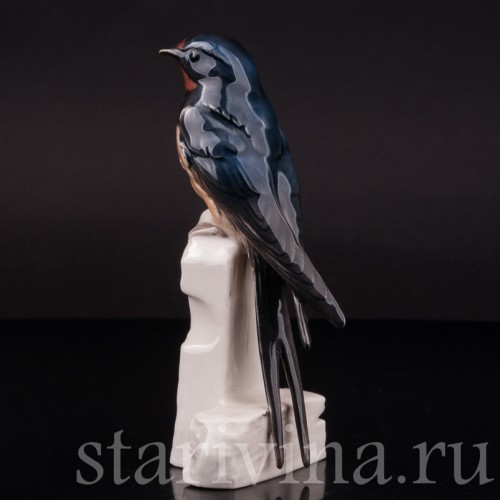 Фигурка птицы из фарфора Ласточка на заборе, Goebel, Германия, до 1991 года.