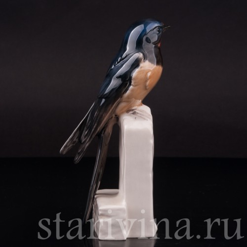 Фигурка птицы из фарфора Ласточка на заборе, Goebel, Германия, до 1991 года.