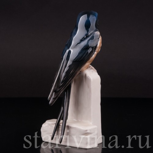 Фигурка птицы из фарфора Ласточка на заборе, Goebel, Германия, до 1991 года.