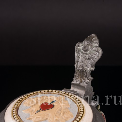 Старинная пивная кружка Влюблённые, 1/2 л, Villeroy & Boch, Германия, 1900 год.