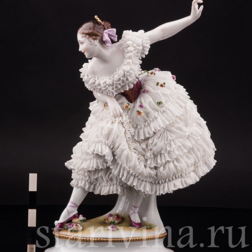 Фарфоровая статуэтка балерины Фанни Эльслер, кружевная, Volkstedt, Германия, перв. пол. 20 в.