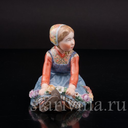 Фарфоровая статуэтка Девочка из Ютландии, Royal Copenhagen, Дания, 1946 год.