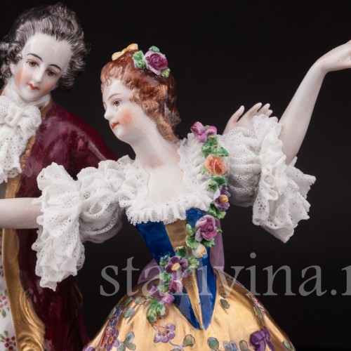 Фарфоровая статуэтка балерины Камарго с кавалером, кружевная, Volkstedt, Германия, до 1936 г.