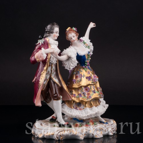 Фарфоровая статуэтка балерины Камарго с кавалером, кружевная, Volkstedt, Германия, до 1936 г.