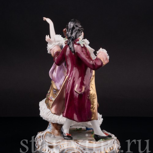 Фарфоровая статуэтка балерины Камарго с кавалером, кружевная, Volkstedt, Германия, до 1936 г.