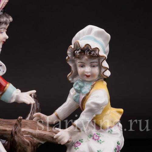 Фарфоровая фигурка Дети на качелях, Volkstedt, Германия, вт. пол. 20 в.